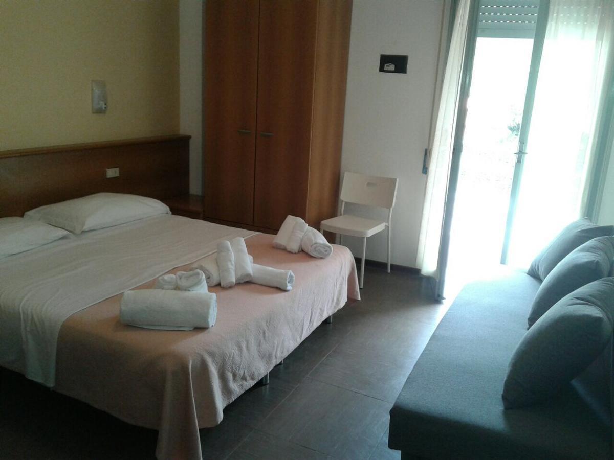 G/Hotel Lignano Lignano Sabbiadoro Exteriör bild