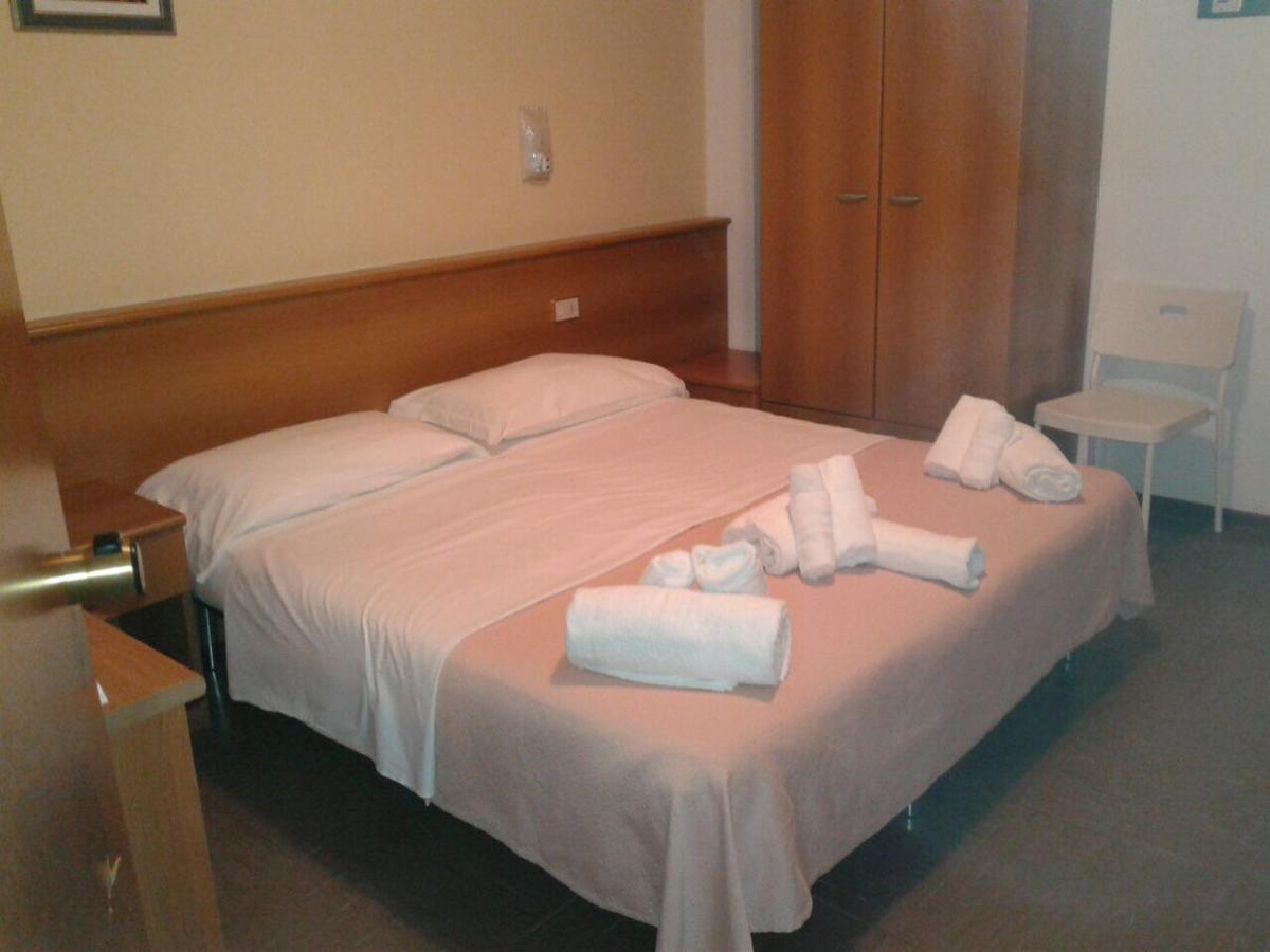 G/Hotel Lignano Lignano Sabbiadoro Exteriör bild