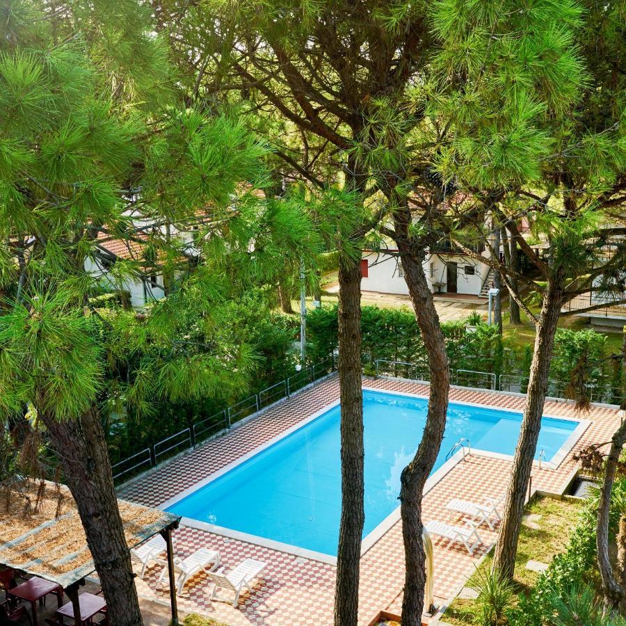 G/Hotel Lignano Lignano Sabbiadoro Exteriör bild